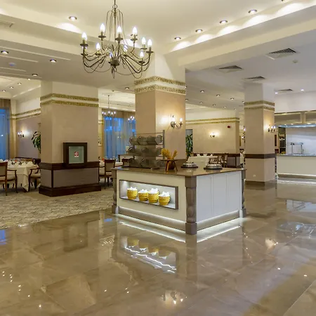 Grand - Medical 酒店