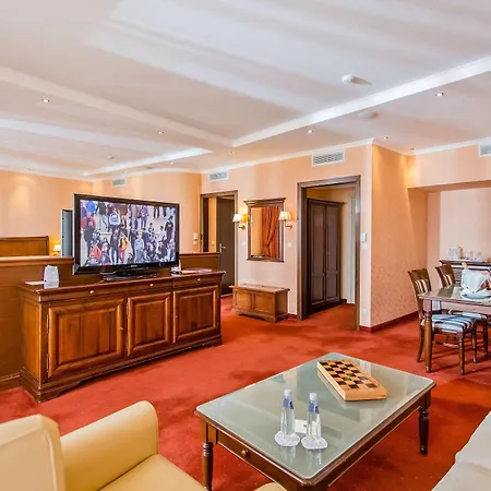 Hotel Grand - Medical