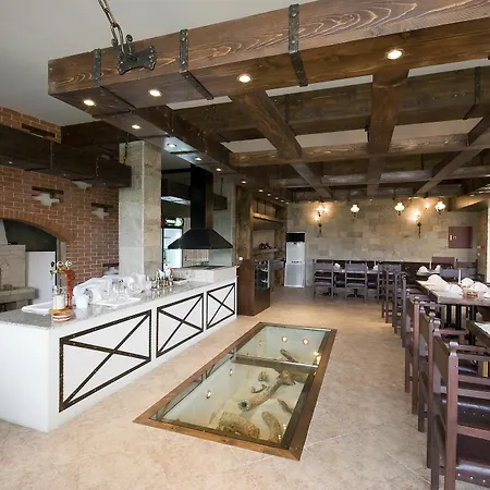 Hotel Grand - Medical