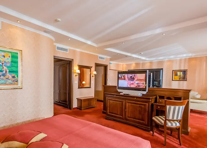 Grand - Medical ホテル 5*